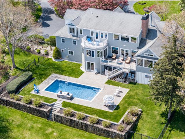 House for sale in West Barnstable