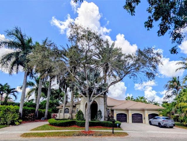 House for sale in Weston, Florida