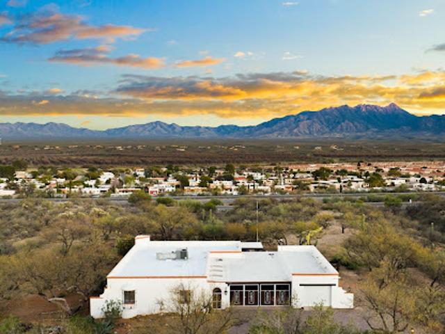 House for sale in Green Valley, Arizona