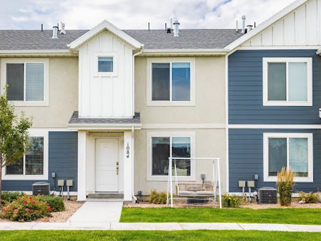 House for sale in Saratoga Springs, Utah