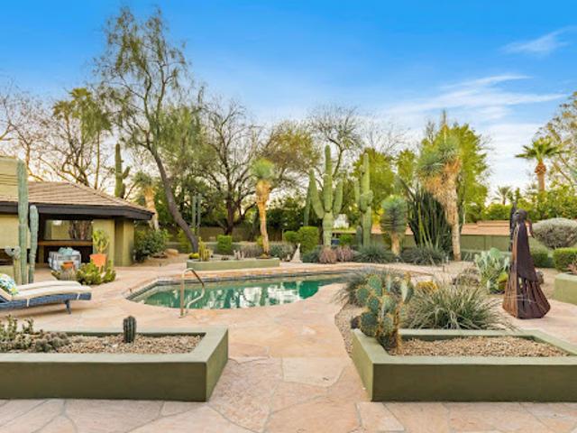House for sale in Paradise Valley