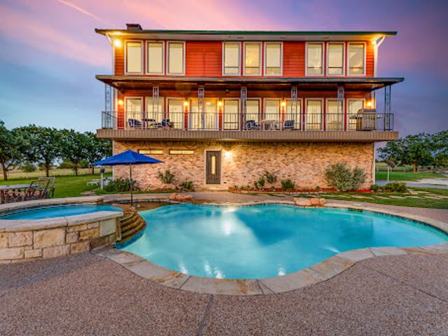 House for sale in Godley