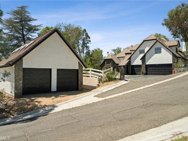 House for sale in Canyon Country, California