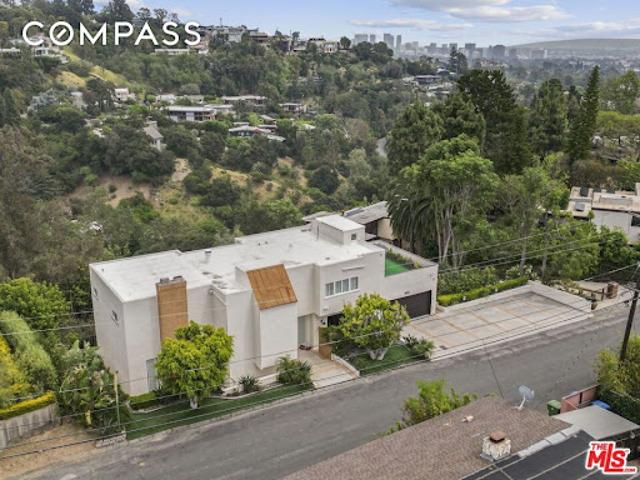 House for sale in Canoga Park, California