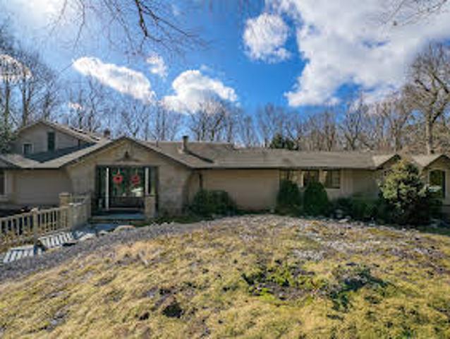 House for sale in Syosset House for sale in Syosset