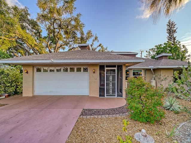 House for sale in Canoga Park, California