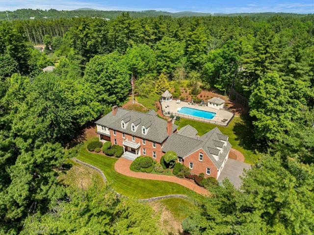 House for sale in New Hampshire