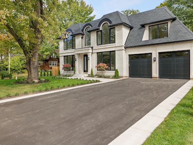 House for sale in Oakville, Golden Horseshoe