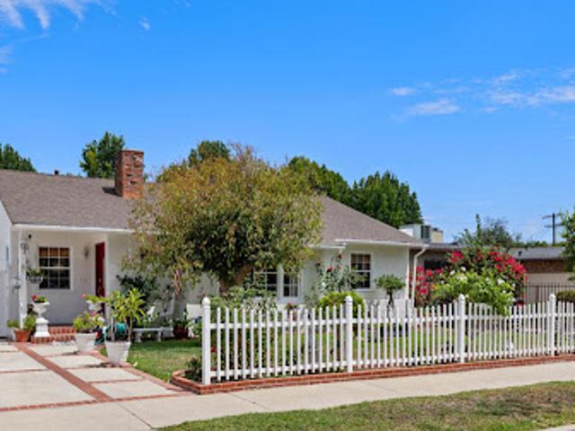 House for sale in Van Nuys Neighborhood Council District, Canoga Park