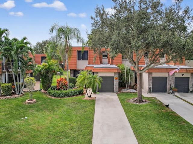 House for sale in Davie, Florida