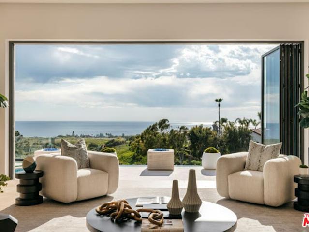 House for sale in Malibu, California