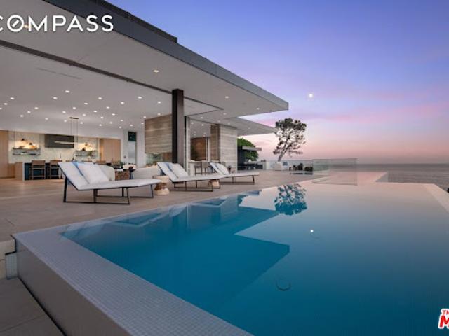 House for sale in Malibu, California