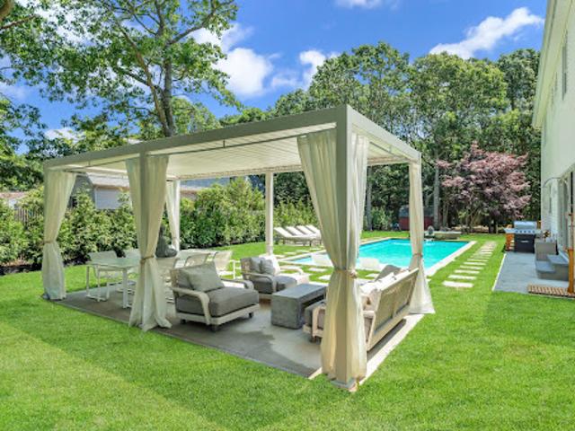 House for sale in Wainscott, New York