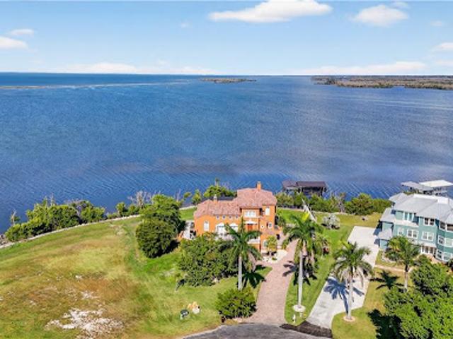 House for sale in Bokeelia, Florida