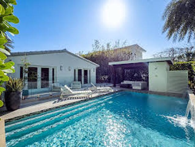 House for sale in Surfside