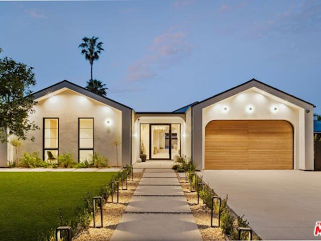 House for sale in Woodland Hills-Warner Center Neighborhood Council District, Canoga Park