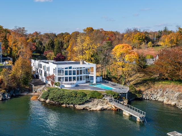 House for sale in Greenwich, Western Connecticut Planning Region
