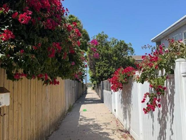 House for sale in Canoga Park, California