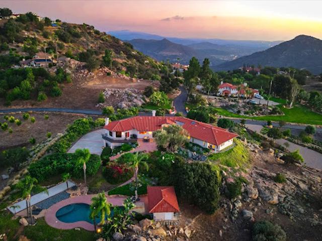 House for sale in Valley Center, California