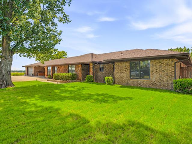 House for sale in De Young, Texas