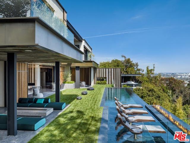 House for sale in Canoga Park, California