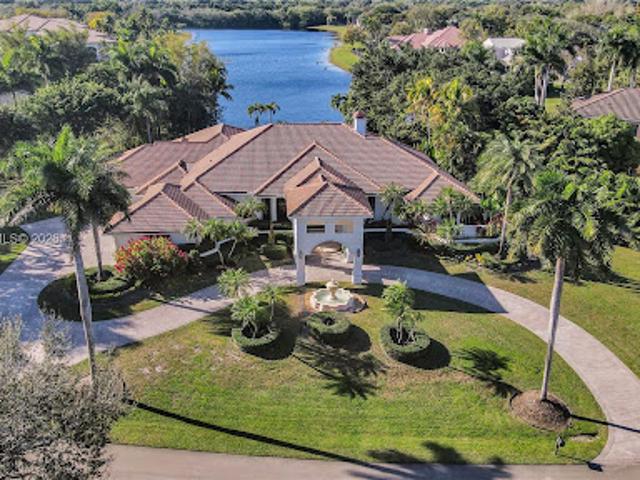 House for sale in Weston, Florida