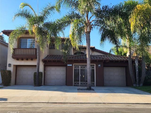 House for sale in Tustin, California