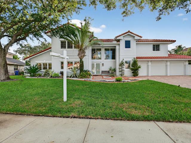 House for sale in Pembroke Pines, Florida