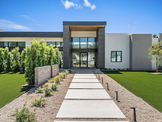 House for sale in Paradise Valley, Maricopa County