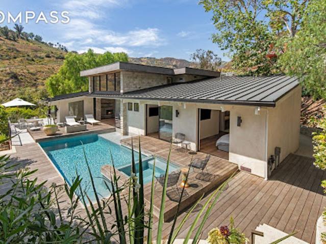 House for sale in Malibu, California