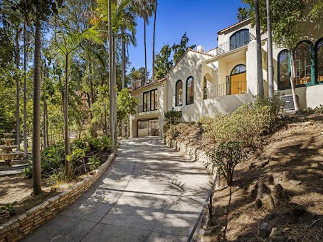 House for sale in Canoga Park, California