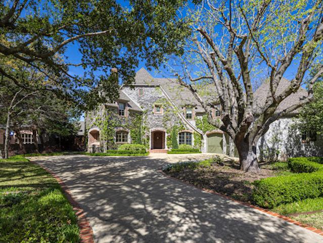 House for sale in Dallas, Texas