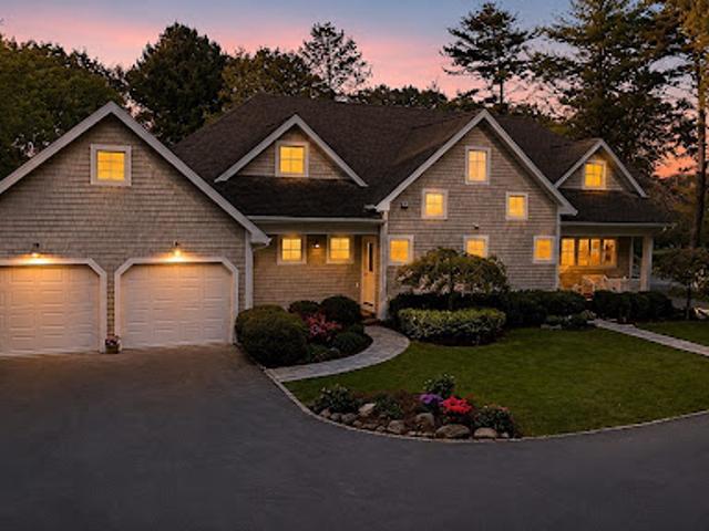 House for sale in Rochester, Massachusetts