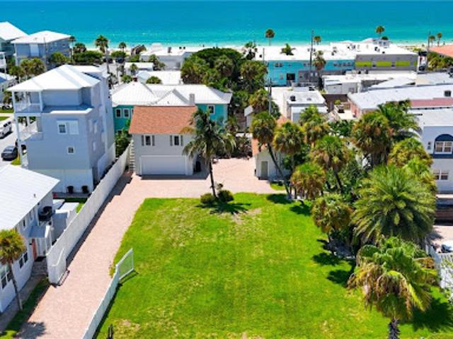House for sale in Saint Pete Beach, Pinellas County
