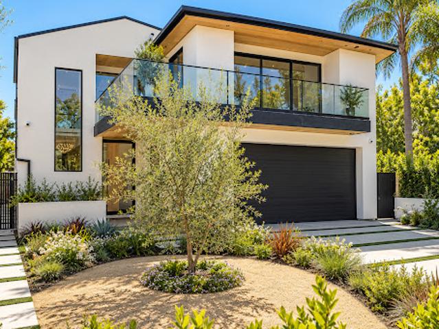 House for sale in Canoga Park, California