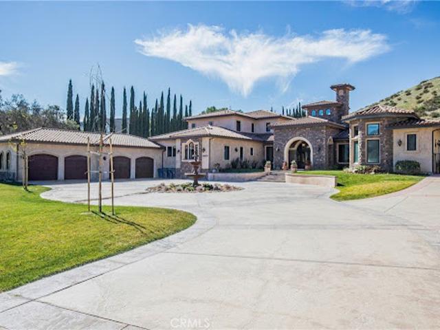 House for sale in Canyon Country, California