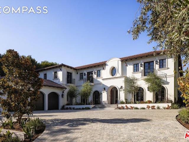 House for sale in Canoga Park, California