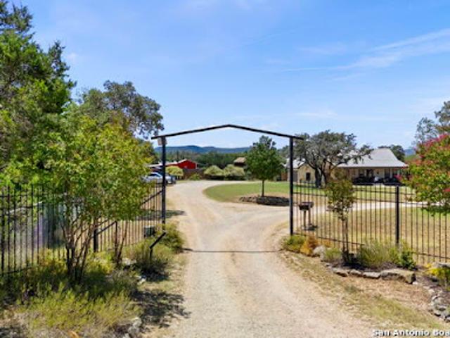 House for sale in Bandera, Texas