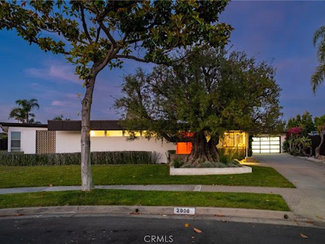 House for sale in Corona Del Mar, California