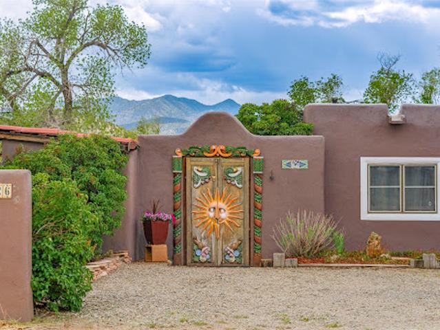 House for sale in Cerrillos, New Mexico