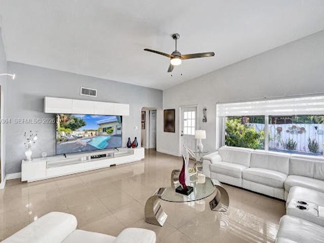 House for sale in Miami, Miami-Dade County