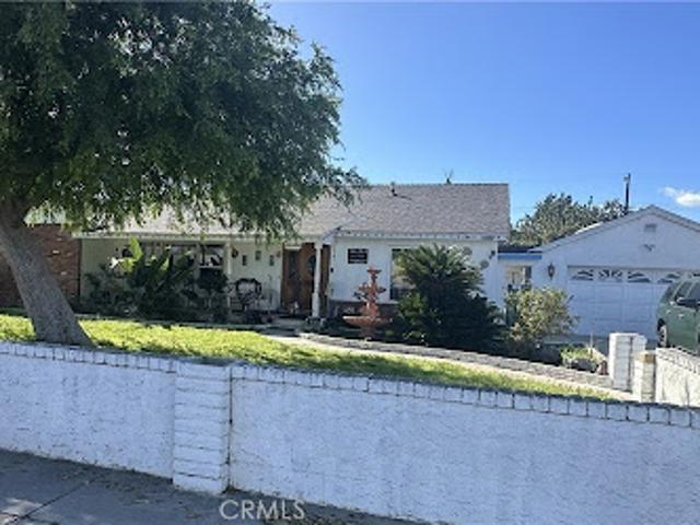 House for sale in Santa Ana, California