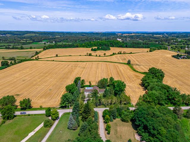 House for sale in Ontario