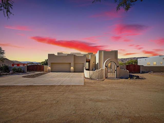 House for sale in New River, Arizona