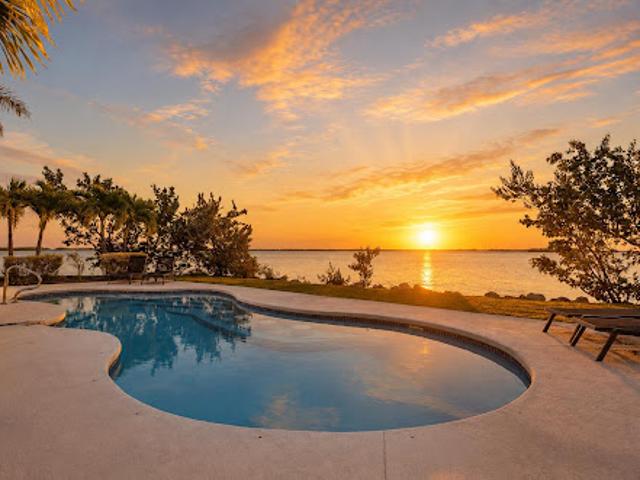 House for sale in Sugarloaf Shores, North Carolina