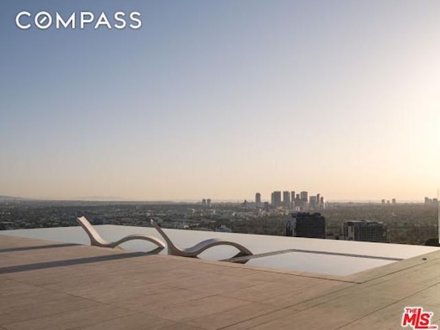 House for sale in Canoga Park, California