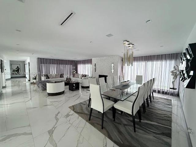 House for sale in Pinecrest, Florida