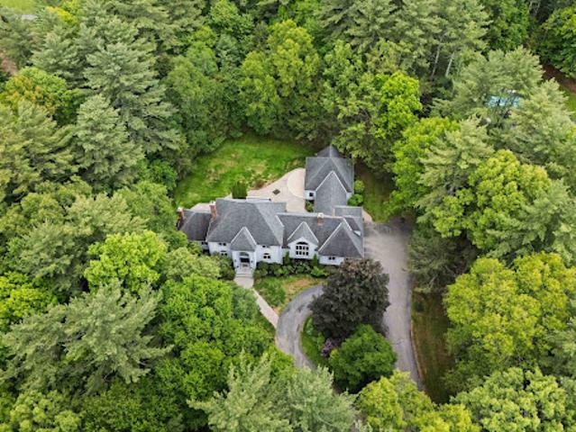 House for sale in Stratham, Rockingham County