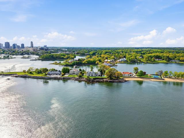 House for sale in New Rochelle, New York