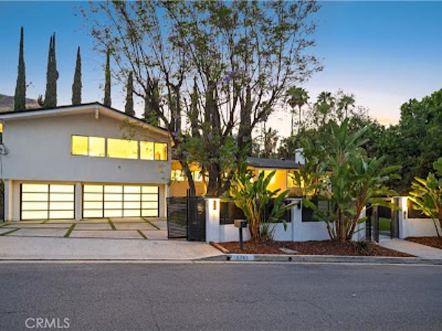 House for sale in Woodland Hills-Warner Center Neighborhood Council District, Canoga Park
